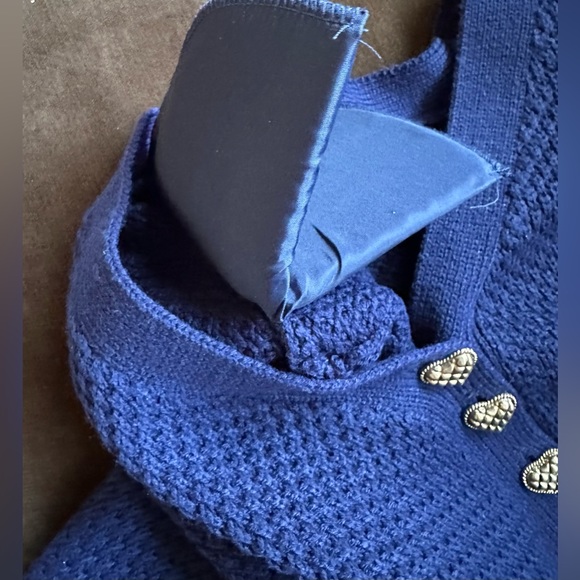 Maggie Lawrence Sweater Large Knit V-Neck Blue Gold Heart Buttons Sz 22/… - Picture 9 of 14